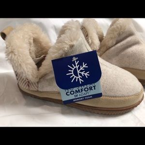 Dearform Faux Fur Booties